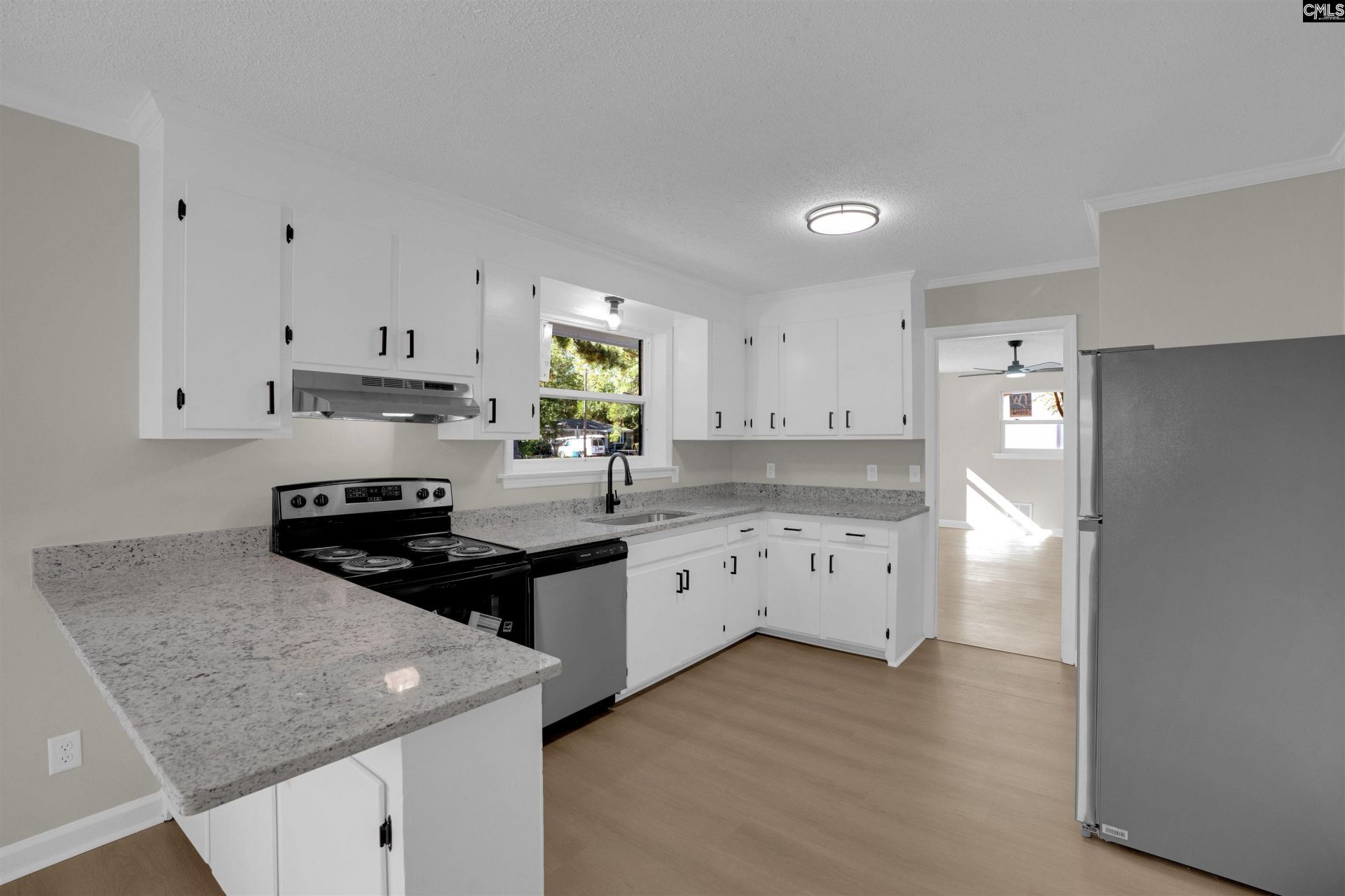 1205 Castle Pinckney Road  Photo 11
