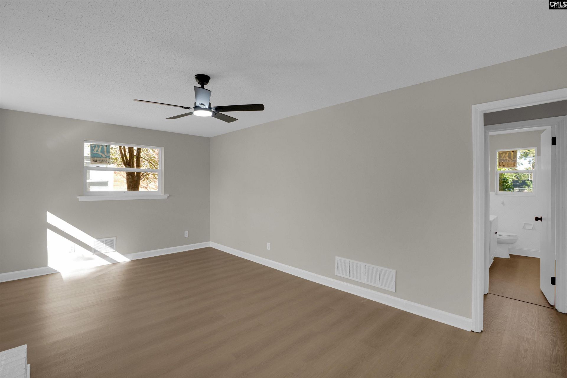 1205 Castle Pinckney Road  Photo 5
