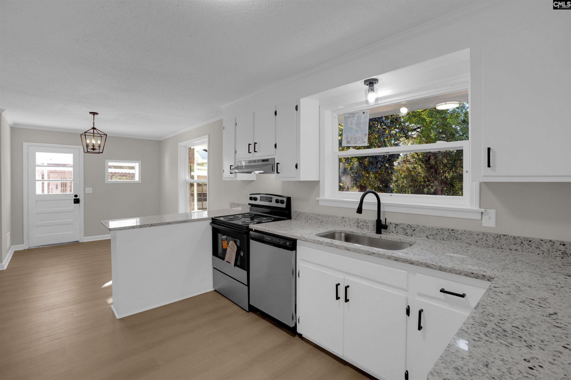 1205 Castle Pinckney Road  Photo 9