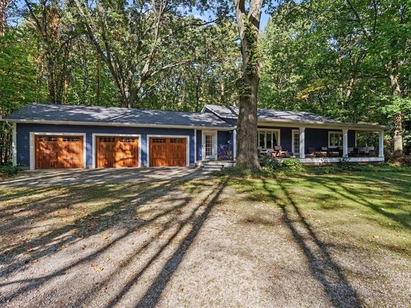 15758 Vineyard Street, Spring Lake, MI 49456