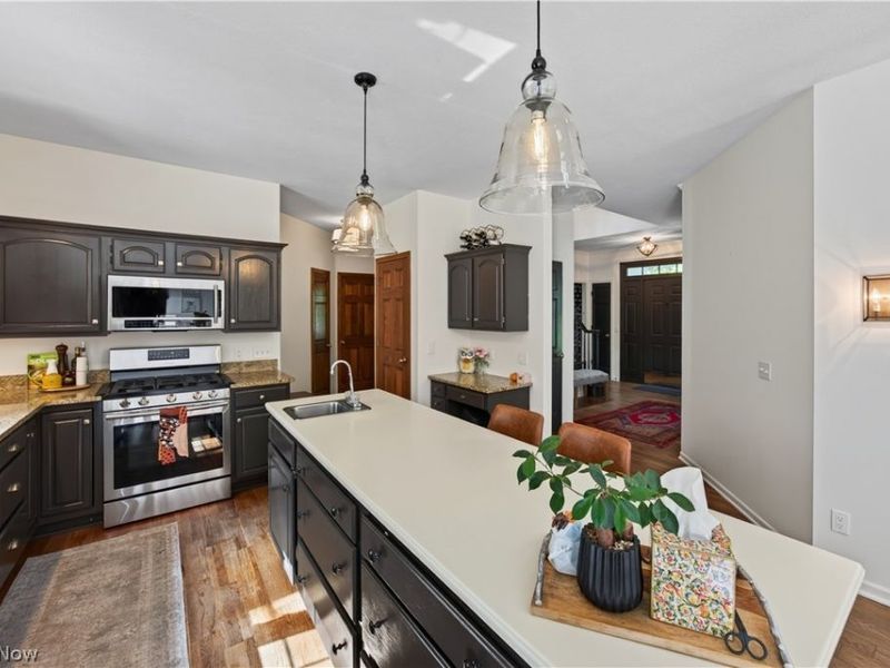 7683 Hudson Park Drive, Hudson, OH 44236 Photo 12