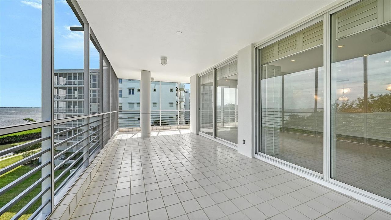 2550 Harbourside Drive, Unit 334, Longboat Key, FL 34228 Photo