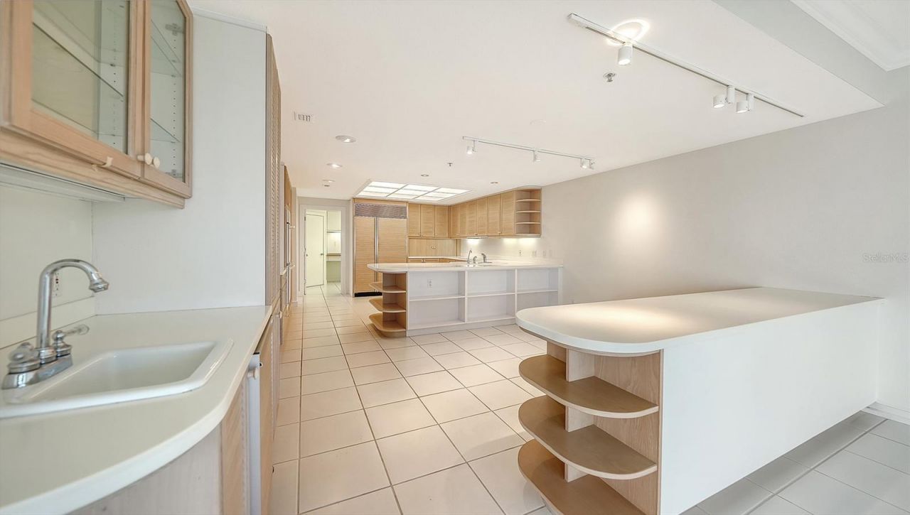 2550 Harbourside Drive, Unit 334, Longboat Key, FL 34228 Photo