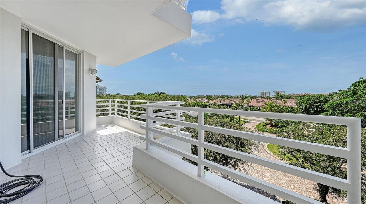 2550 Harbourside Drive, Unit 334, Longboat Key, FL 34228 Photo