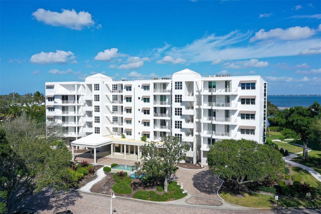 2550 Harbourside Drive, Unit 334, Longboat Key, FL 34228 Photo