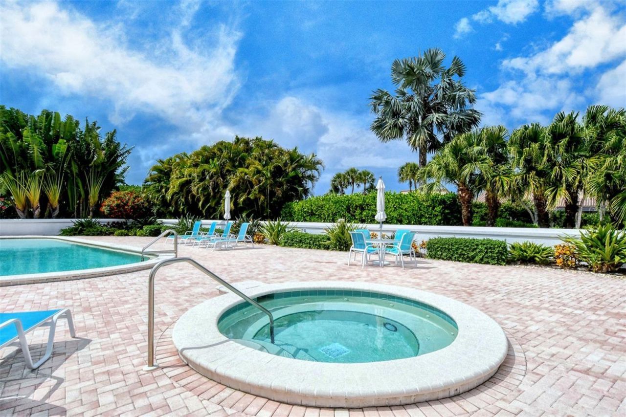 2550 Harbourside Drive, Unit 334, Longboat Key, FL 34228 Photo