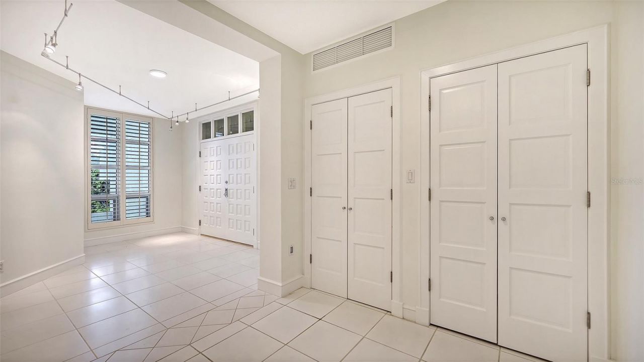 2550 Harbourside Drive, Unit 334, Longboat Key, FL 34228 Photo