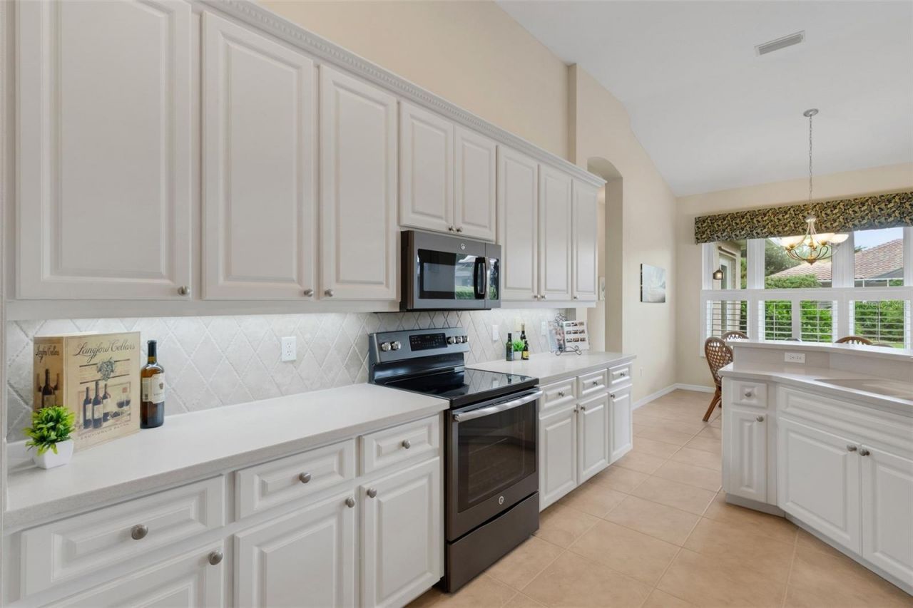 716 Silk Oak Drive, Venice, FL 34293 Photo