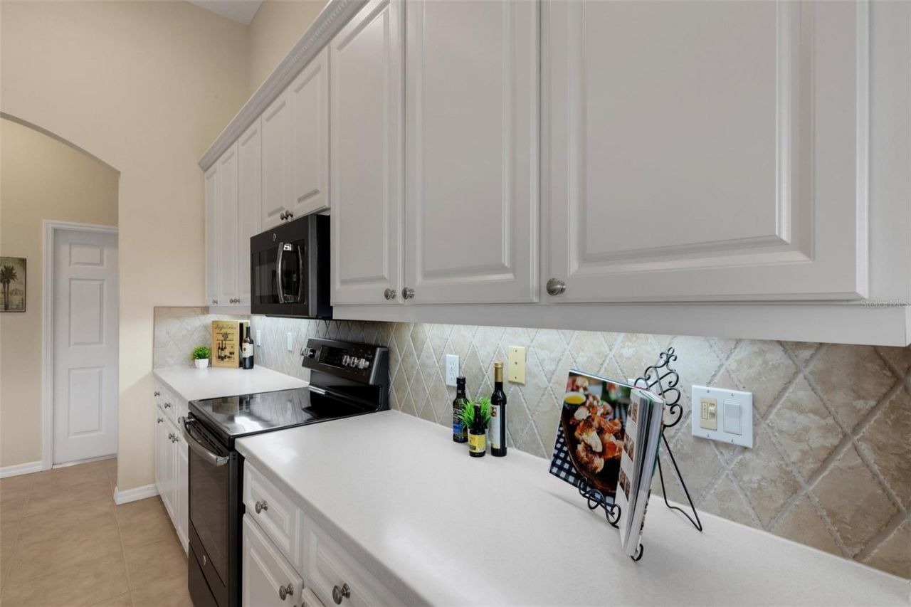 716 Silk Oak Drive, Venice, FL 34293 Photo