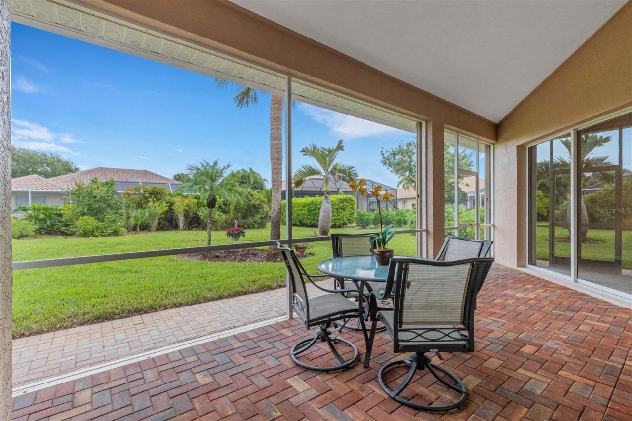 716 Silk Oak Drive, Venice, FL 34293 Photo