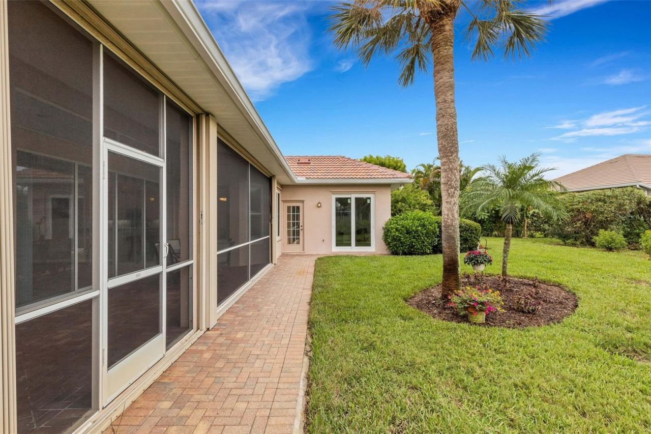 716 Silk Oak Drive, Venice, FL 34293 Photo