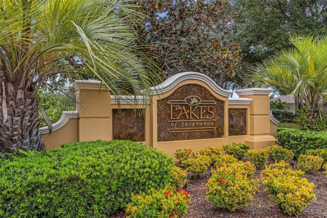 716 Silk Oak Drive, Venice, FL 34293 Photo