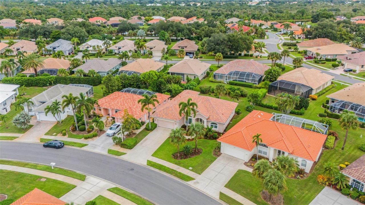 716 Silk Oak Drive, Venice, FL 34293 Photo