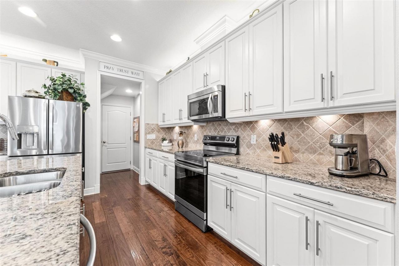 2932 Whistlewood Drive, Orlando, FL 32810 Photo