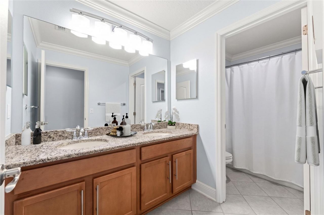 2932 Whistlewood Drive, Orlando, FL 32810 Photo