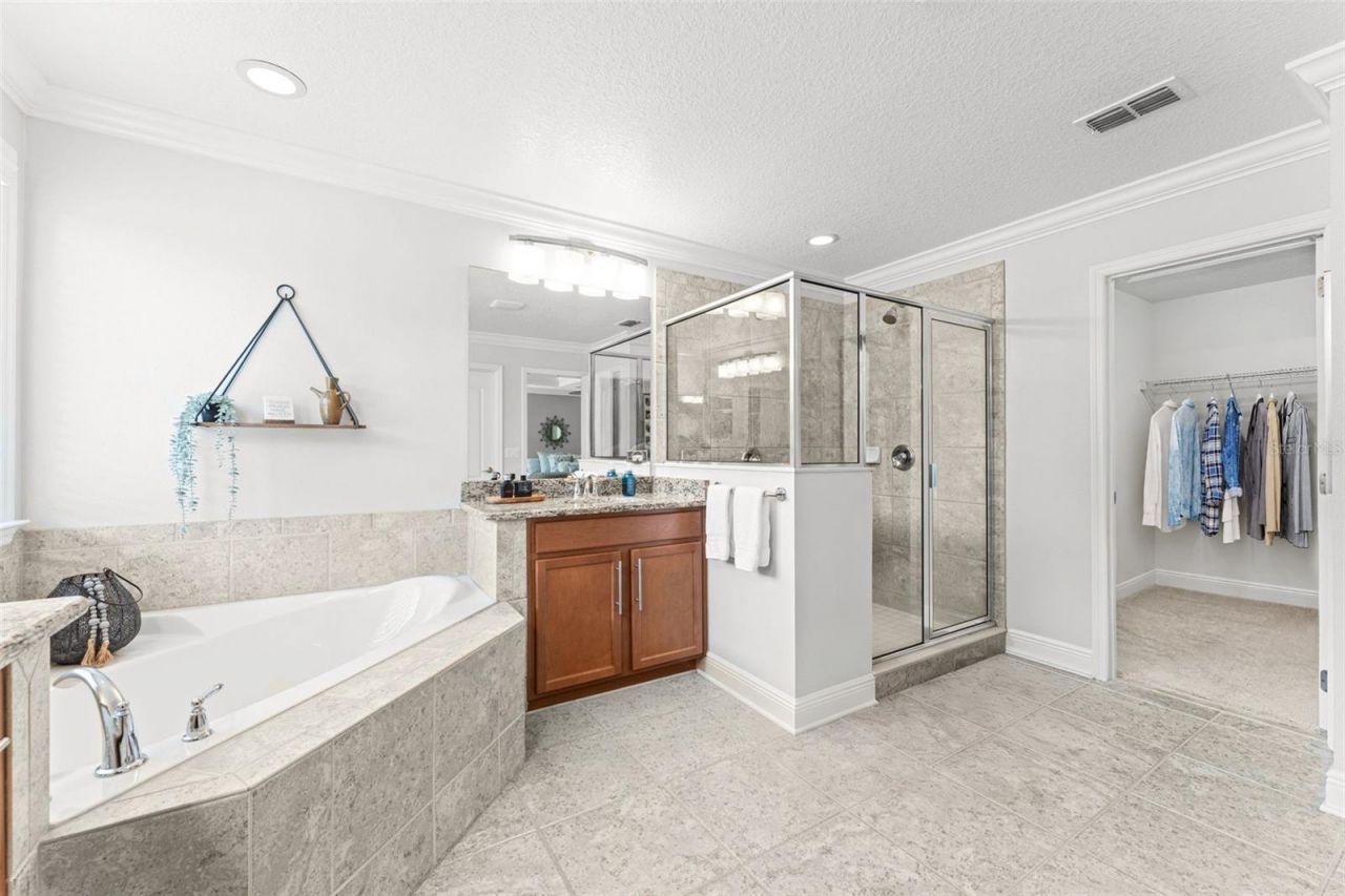 2932 Whistlewood Drive, Orlando, FL 32810 Photo