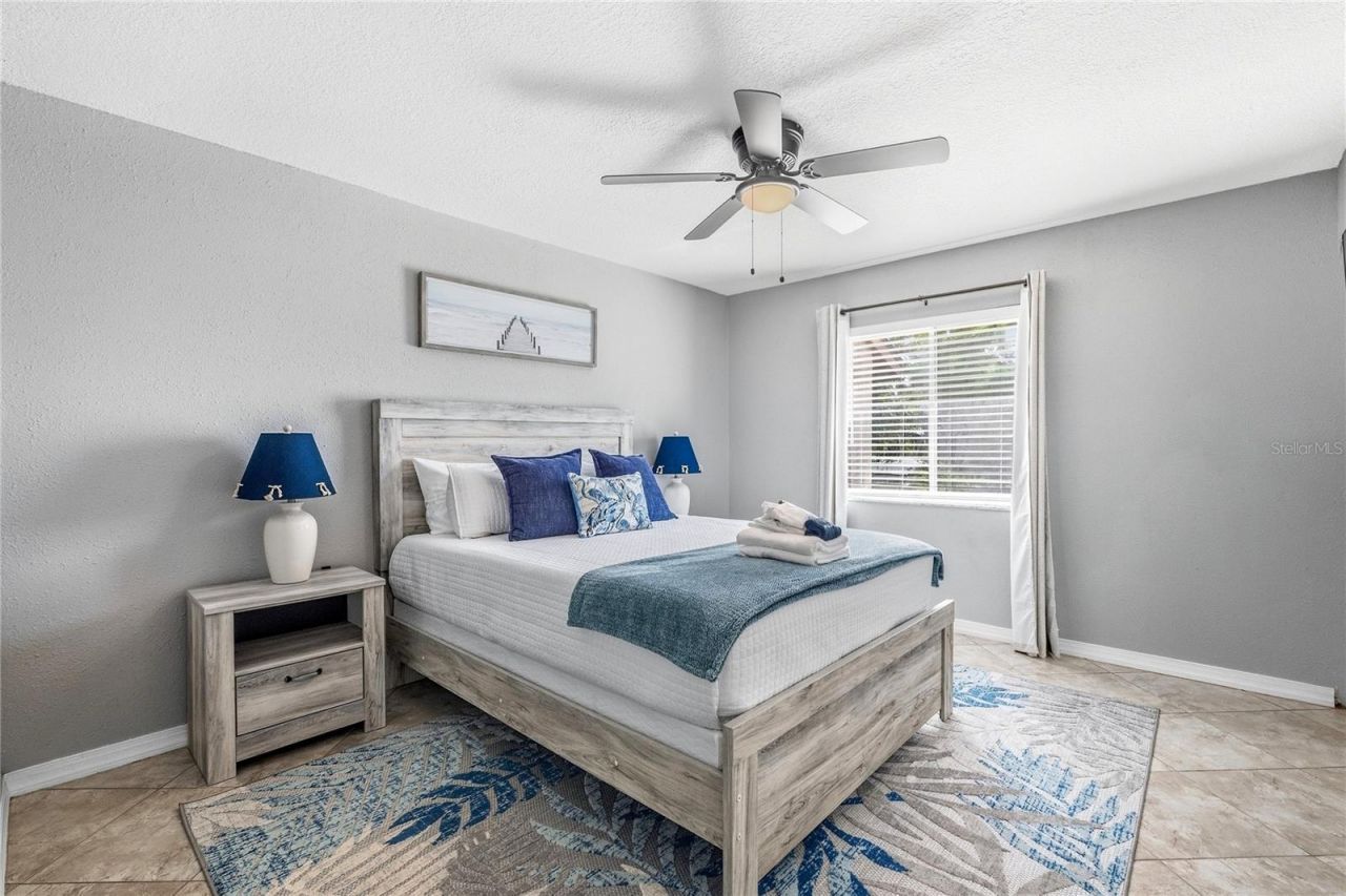 2744 Hidden Lake Boulevard, Unit C, Sarasota, FL 34237 Photo