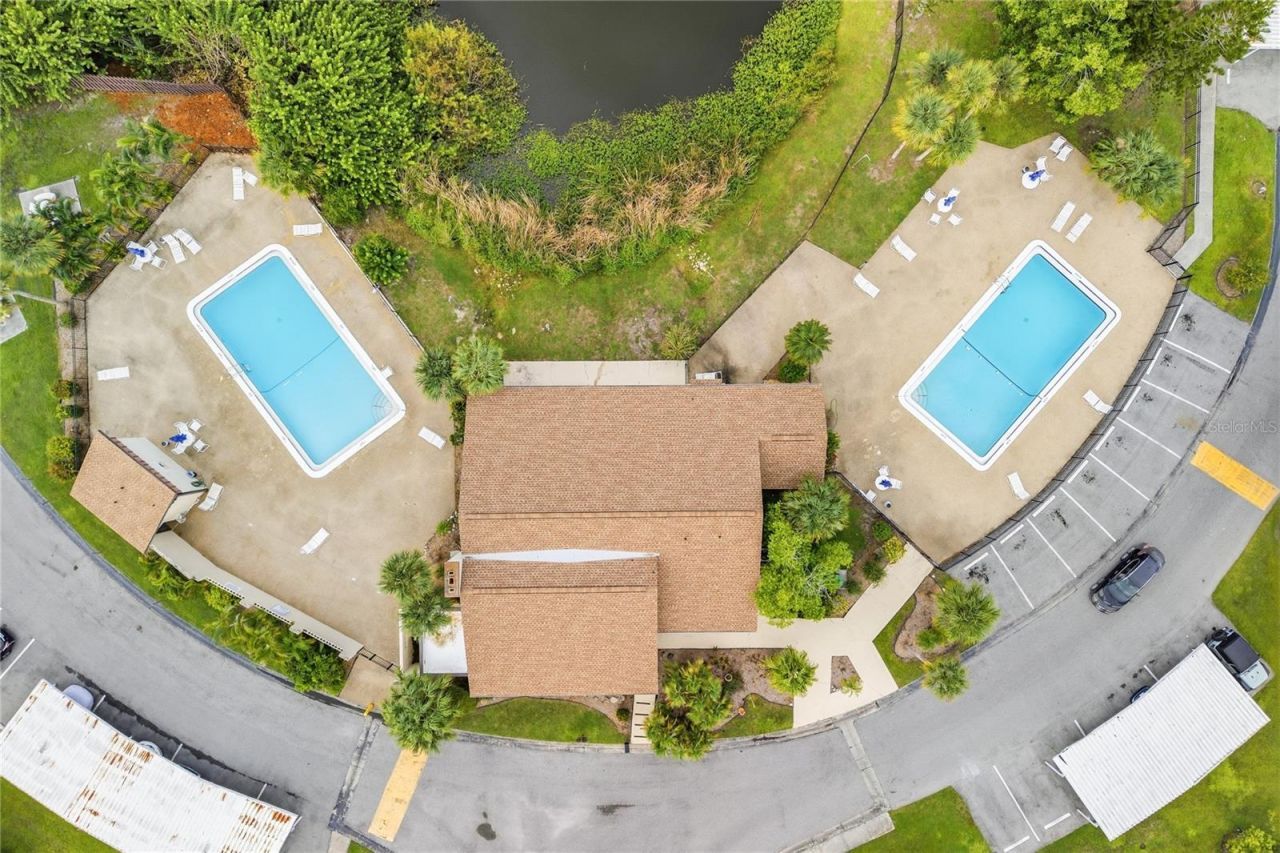 2744 Hidden Lake Boulevard, Unit C, Sarasota, FL 34237 Photo