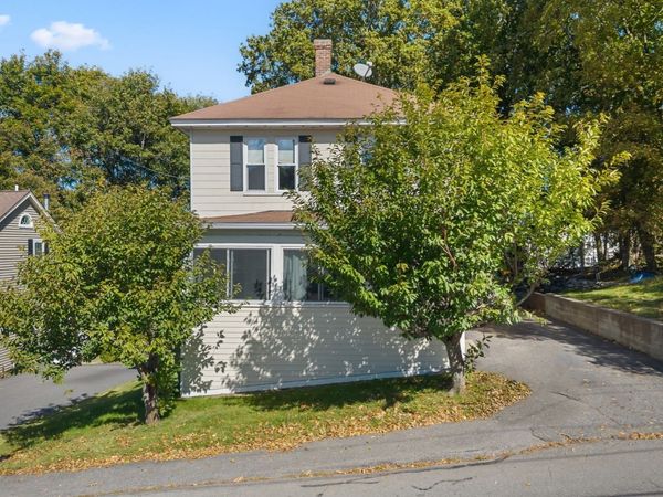 26 New Harbor Road, Clinton, MA 01510