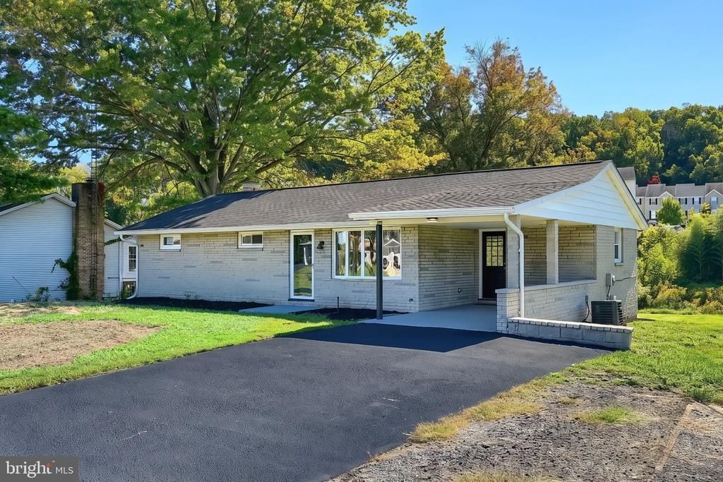 212 CHURCH ROAD , YORK, PA 17406