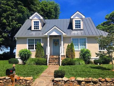 100 MARSHALL STREET, MIDDLEBURG, VA 20117