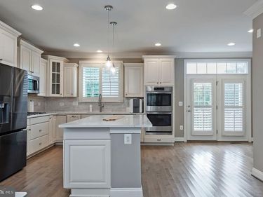 10601 SCHOOL STREET , FAIRFAX, VA 22030