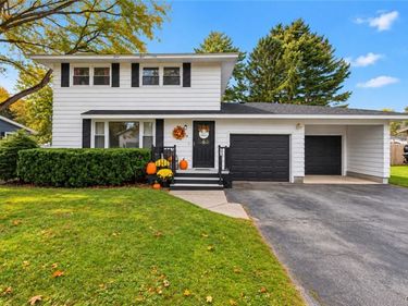 18 Frawley Drive, Fulton, NY 13069