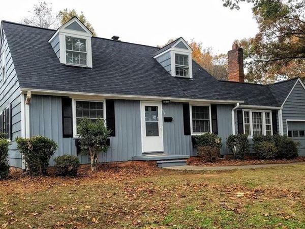 538 Walter Court , Winston-Salem, NC 27103