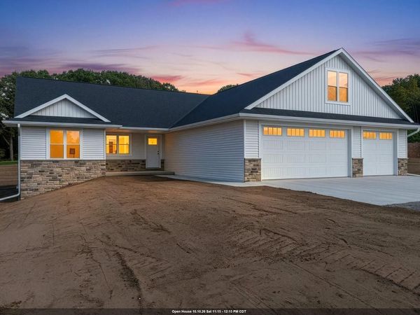 3718 HAROLDS WAY, Suamico, WI 54313