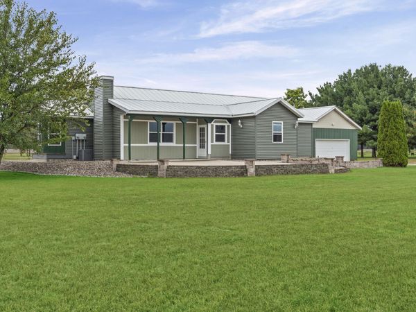N7829 Amsterdam Prairie Rd, Holland, WI 54636