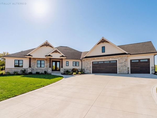 N67W27159 Fanad Dr, Lisbon, WI 53089