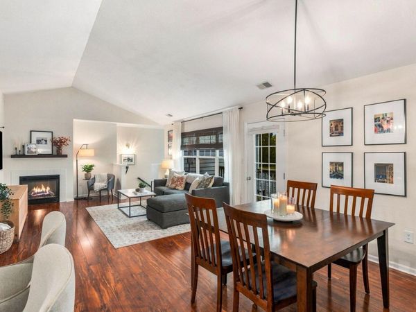 N16W26532 Meadowgrass Cir, Unit D, Pewaukee, WI 53072
