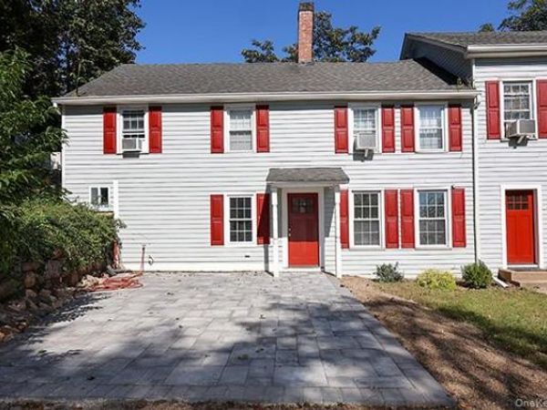 40 The Place , Glen Cove, NY 11542