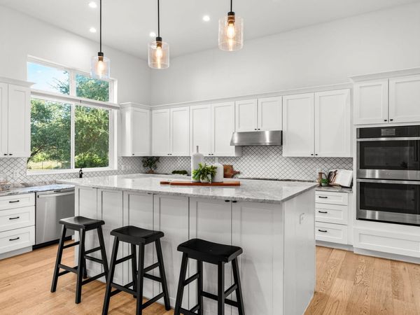 101 Gabriel Woods DR, Georgetown, TX 78633