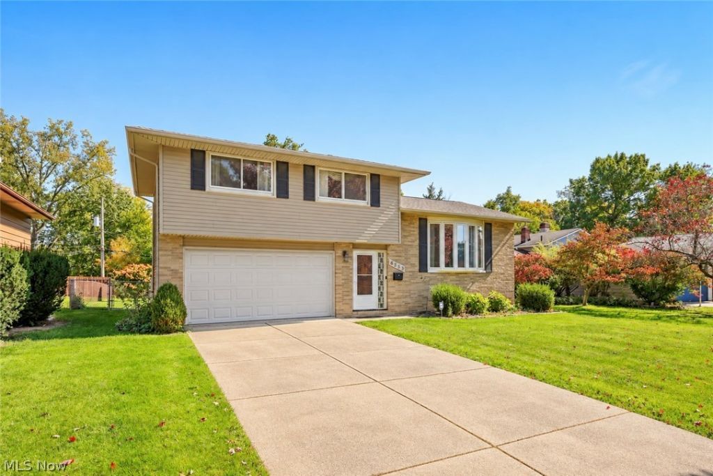 6553 Arden Avenue , Brook Park, OH 44142
