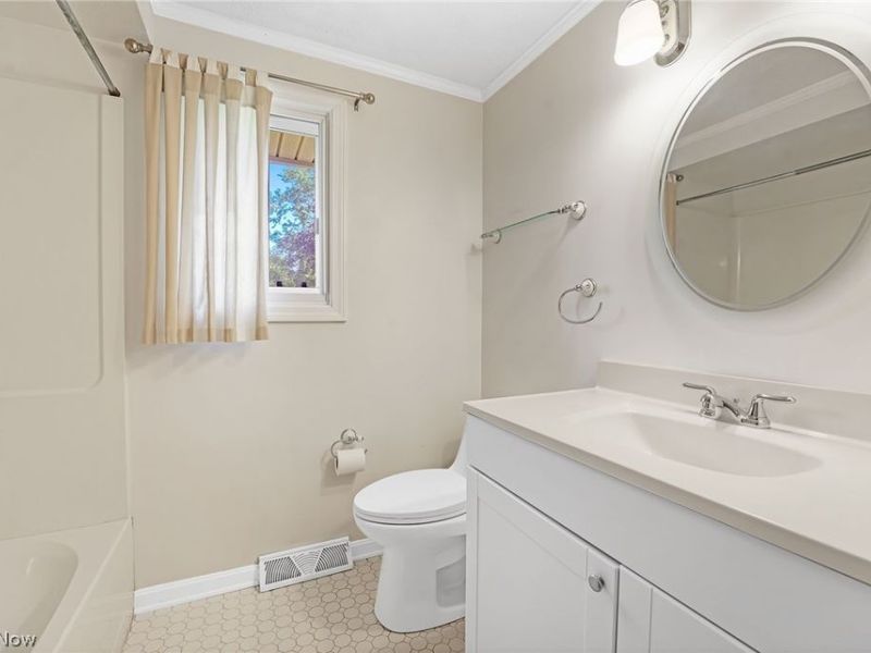 6553 Arden Avenue, Brook Park, OH 44142 Photo 21