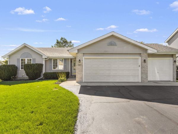 307 White Oak Drive, POPLAR GROVE, IL 61065