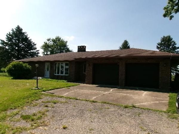 1074 N 2nd Road, DANA, IL 61321