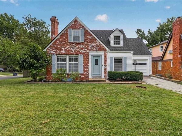 6641 Cherry Street, Kansas City, MO 64131