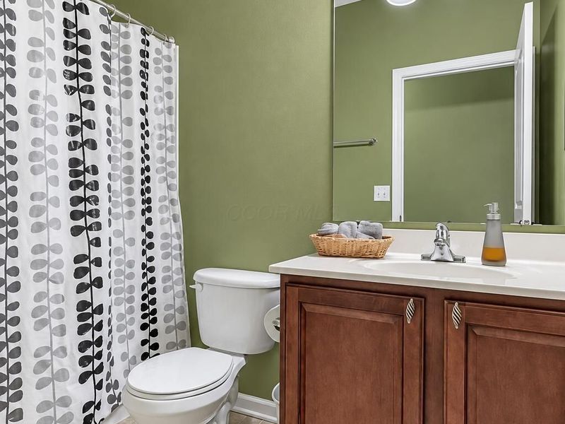 9065 Polaris Lakes Drive, Columbus, OH 43240 Photo 24