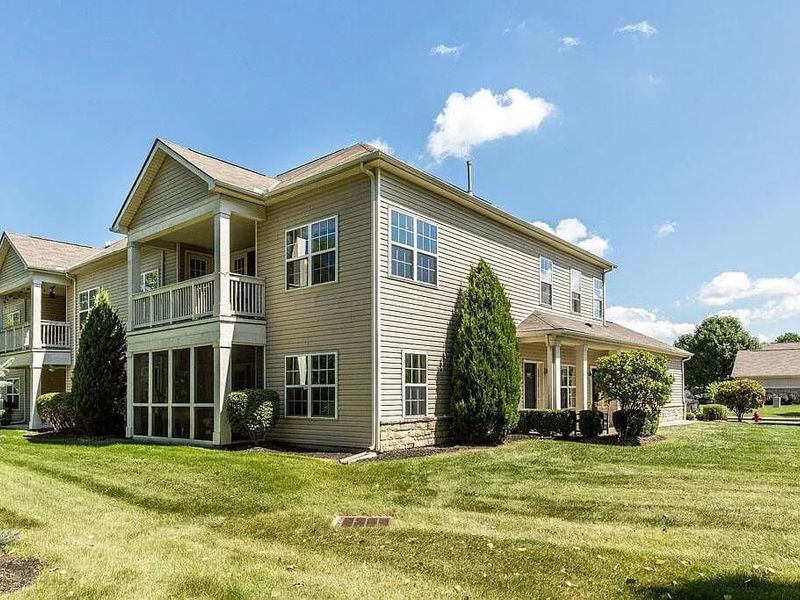 9065 Polaris Lakes Drive, Columbus, OH 43240 Photo 4