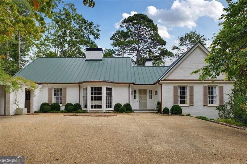 4061 Glen Devon Drive Nw, Atlanta, GA 30327 Main Photo