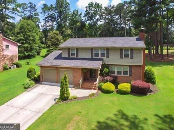 647 Shannon Green Circle SW, Mableton, GA 30126