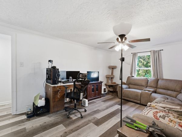219 N High St , McMinnville, TN 37110