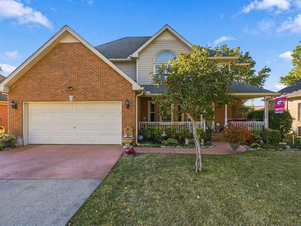 2906 Standing Bear Way , Murfreesboro, TN 37127