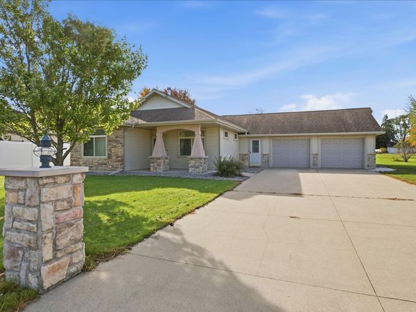 521 1st Street SE, Richmond, MN 56368