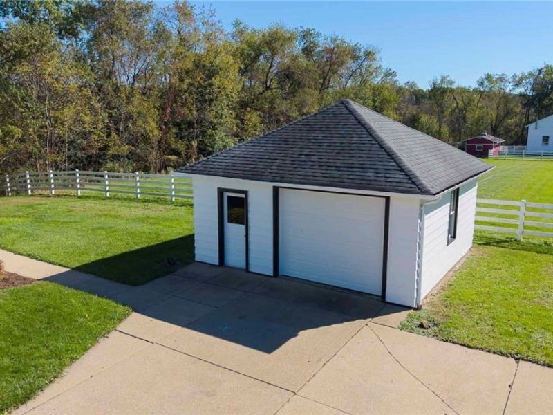 385 Jones Street, Shreve, OH 44676 Photo 8