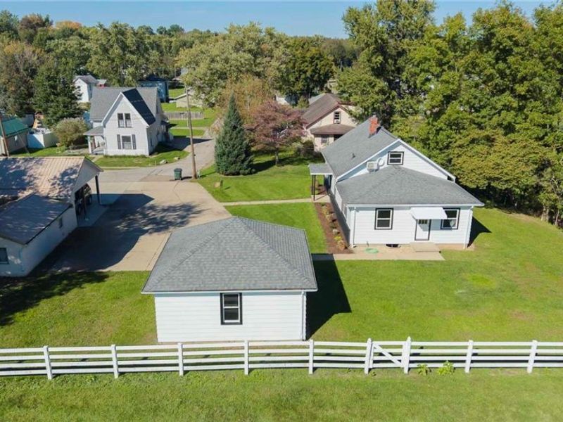 385 Jones Street, Shreve, OH 44676 Photo 9