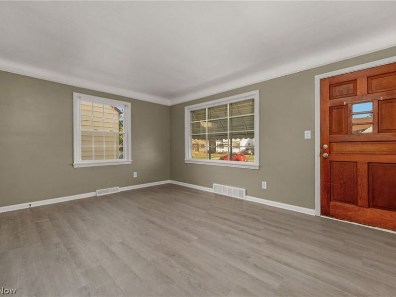 5607 Morningside Drive, Parma, OH 44129 Photo 6
