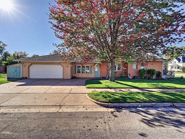 1250 OAK STREET, Wisconsin Rapids, WI 54494